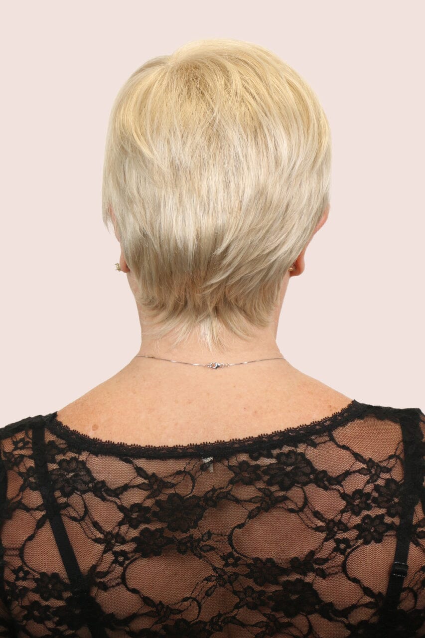 Evelyn (short wig) Short Wig 26 