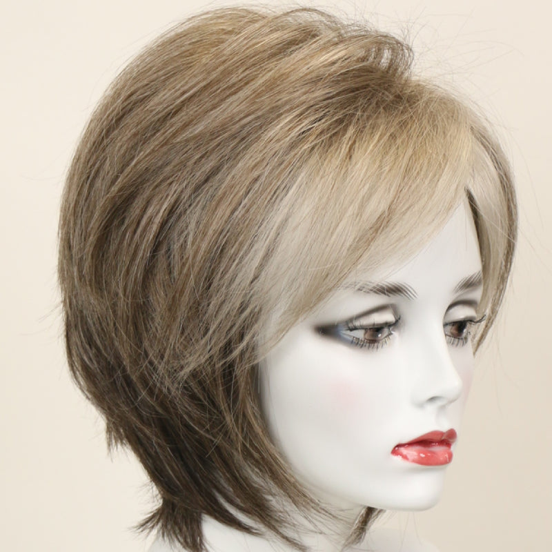 Sandy Silver wig color
