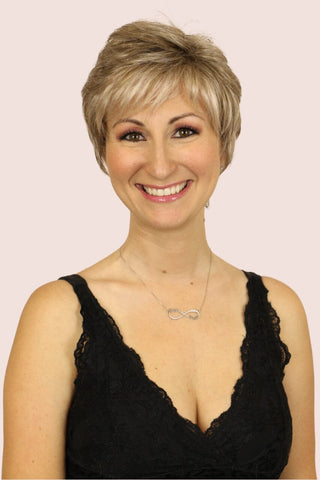 Quinn (short wig)