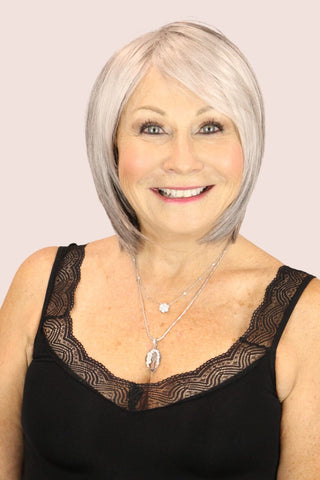 Vicki Mono (medium wig)